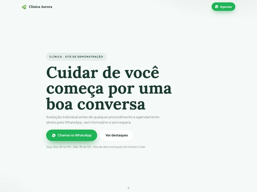 Página inicial do site de demonstração Clínica Aurora